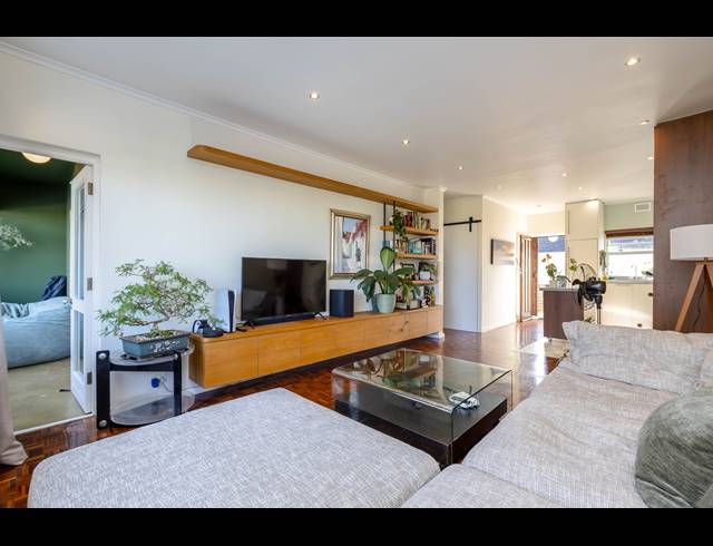 2 BEDROOM APARTMENT FOR SALE IN TAMBOERSKLOOF
